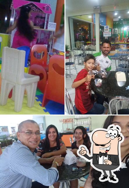 O interior do Sorvetes Dullim