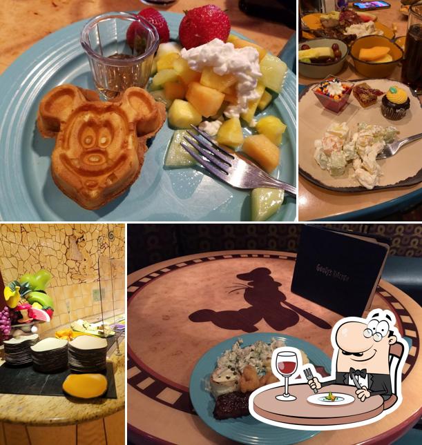 Goofy's Kitchen, Disneyland Hotel in Anaheim - Restaurant menu and reviews