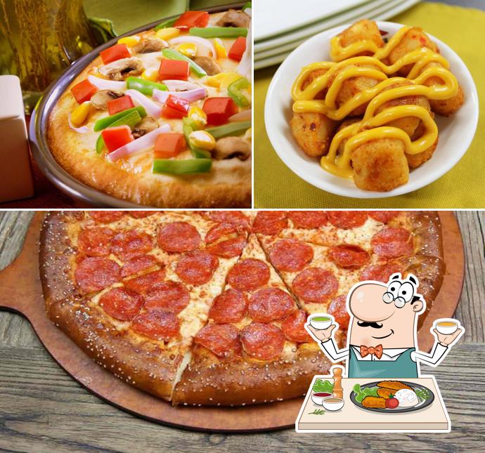 Pizza Hut, 1926 Goliad Rd in San Antonio Restaurant menu and reviews