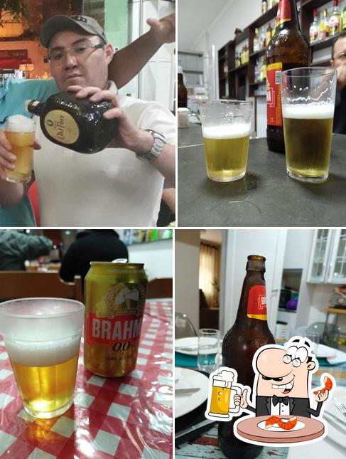 Peça um copo de cerveja leve ou escura