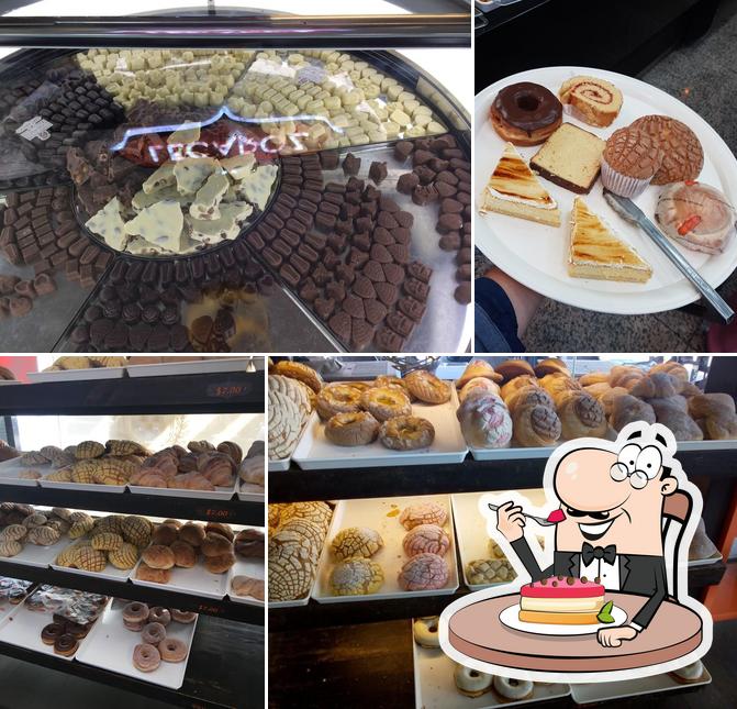 Panadería Lecaroz - Querétaro serves a selection of sweet dishes