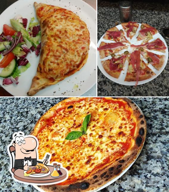 Закажите пиццу в "Marino's Italian Ristaurante & Pizzeria"