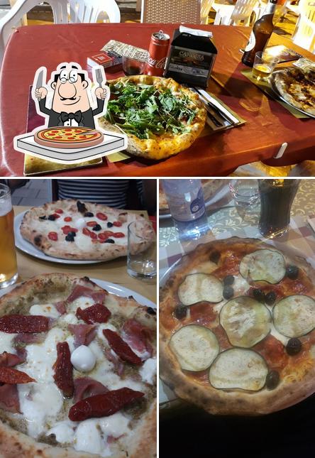 Bestellt diverse Variationen von Pizza