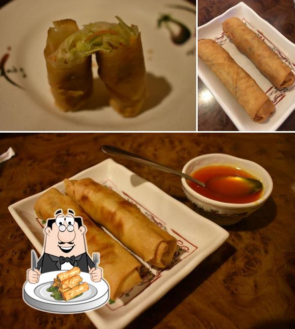 Spring rolls at Mae's Chinese restaurant