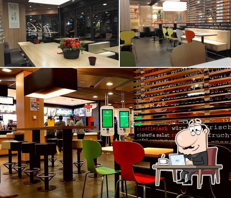 Dai un'occhiata agli interni di McDonald’s+ McDrive (Richtstrasse)