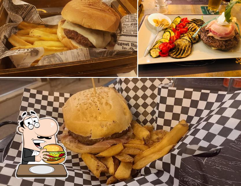 Ordina un hamburger a Jaster Club - Hamburgeria e Steakhouse