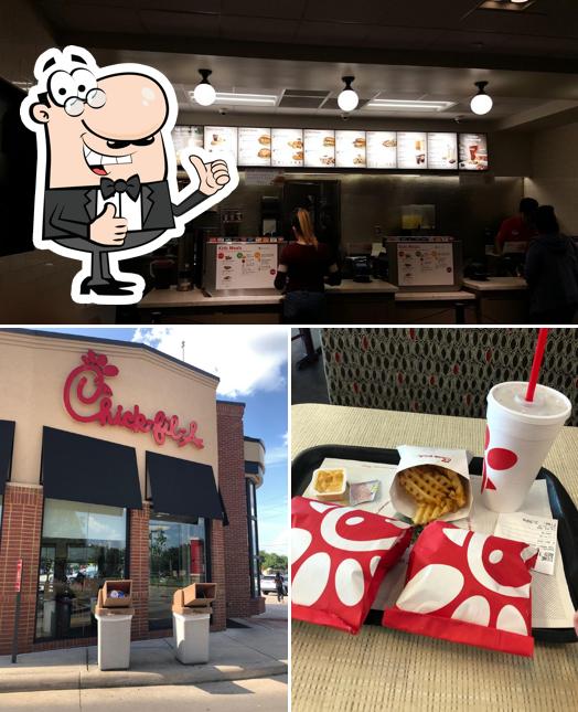 Look at this image of Chick-fil-A