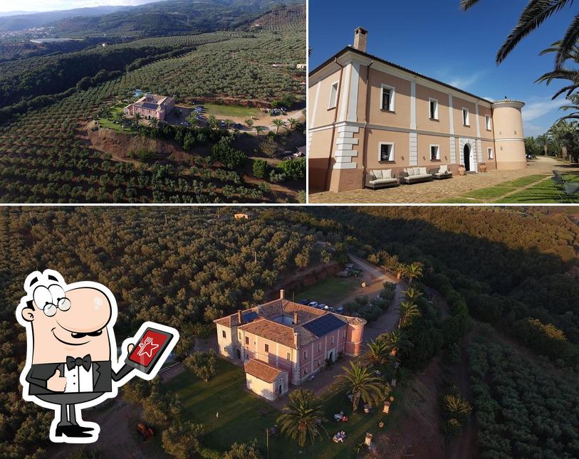 Gli esterni di Le Carolee - Agriturismo e Azienda Agricola