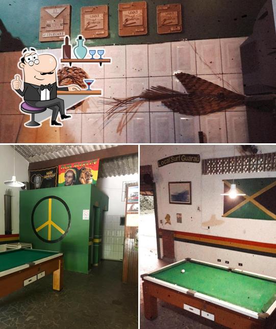 O interior do Orvalho's Bar - Reggae Nation