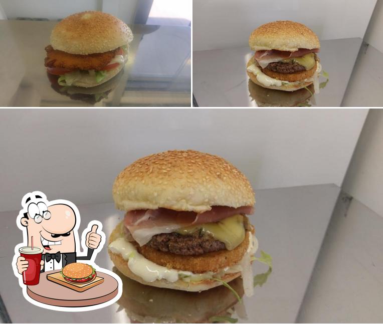 Dégustez l'un des hamburgers offert par Country Burger