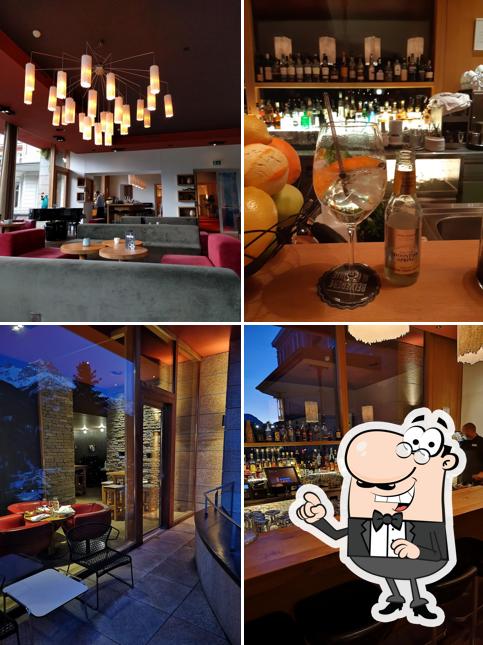 Wine & Bar Lounge