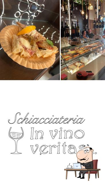 Siediti a un tavolo di Vinaio e Panino In Vino Veritas Firenze