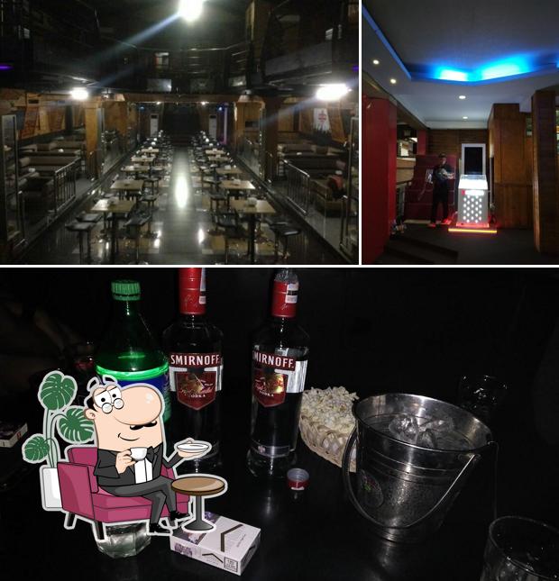 Terrace Jogja club, Yogyakarta, Jl. Seturan Raya No.4 Restaurant reviews