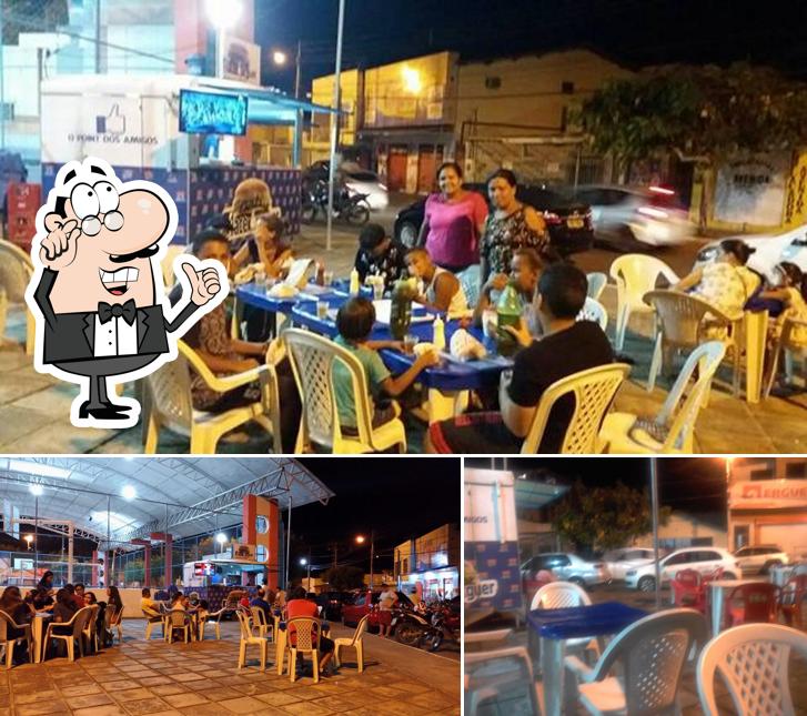 O interior do Faceburguer