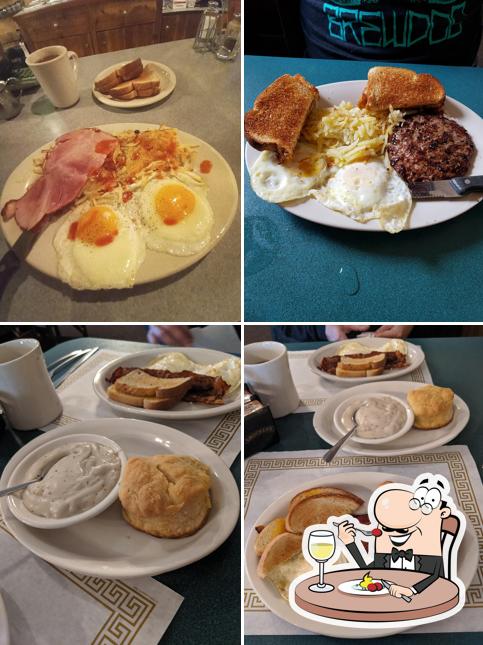 Paul Revere, llc in Mansfield American restaurant menu and reviews