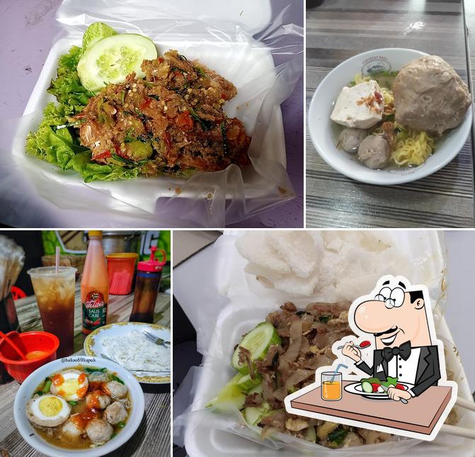 Meals at Bakso 69 Kapuk