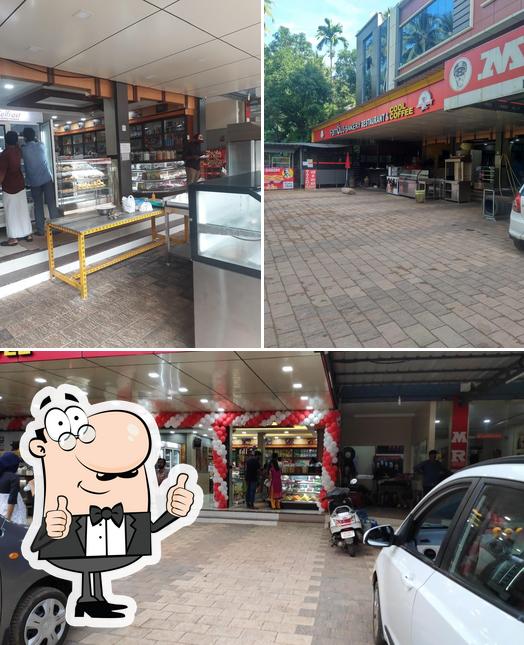 Here's a pic of Famous Bakery & Restaurant