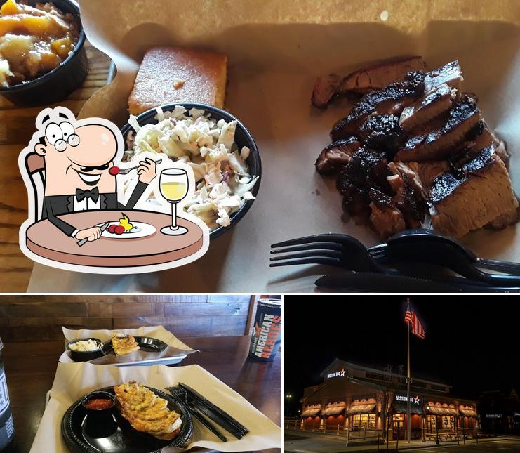 The image of MISSION BBQ’s food and exterior