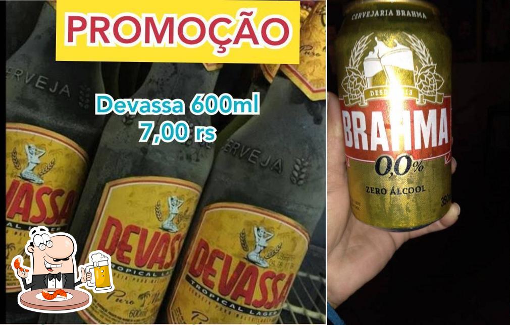 Você pode tomar um copo de cerveja leve ou escura