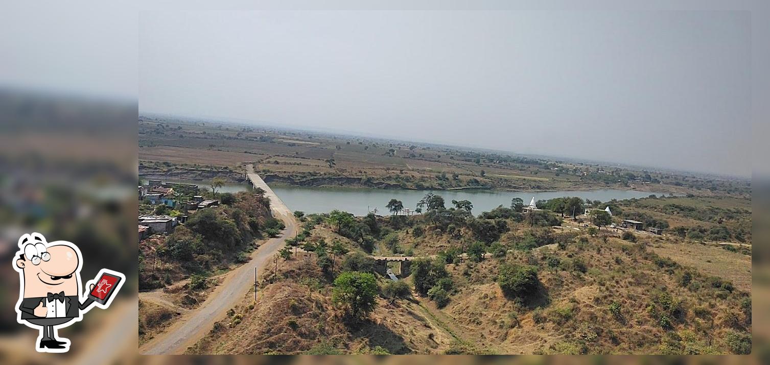 Thakur Hotel