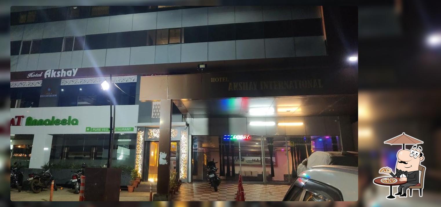Hotel Akshay International