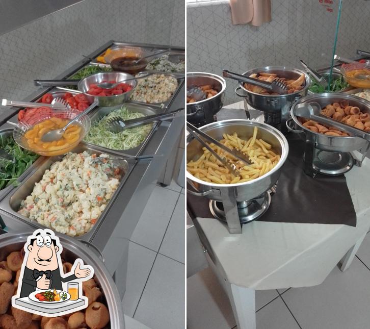 Comida em Buffet Vanuzia Acosta