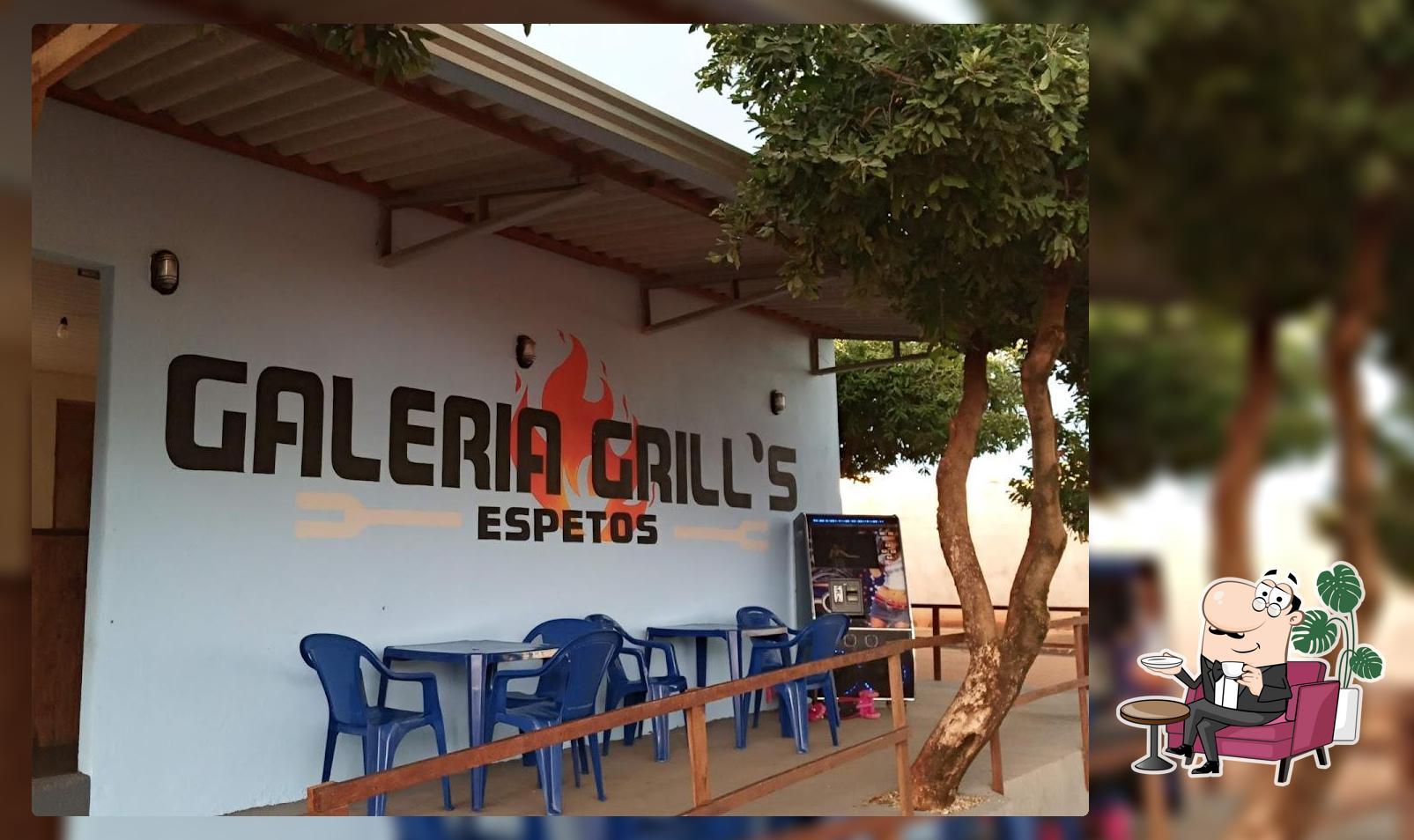 Veja imagens do interior do Galeria grills espetos