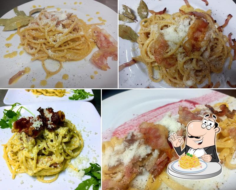 Spaghetti alla carbonara al Ristorante Antico Borgo di Ferranti Giuliano