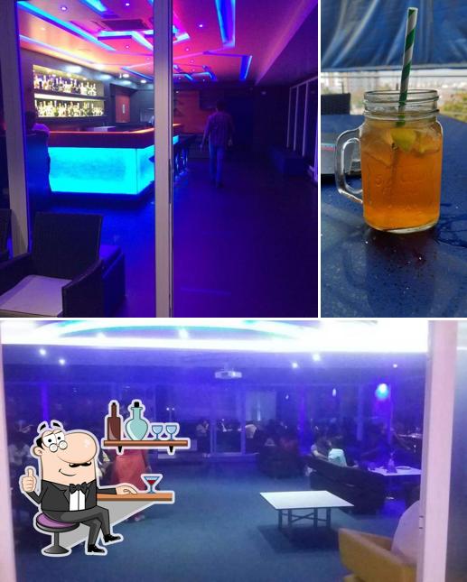 The photo of interior and beer at Zephyr