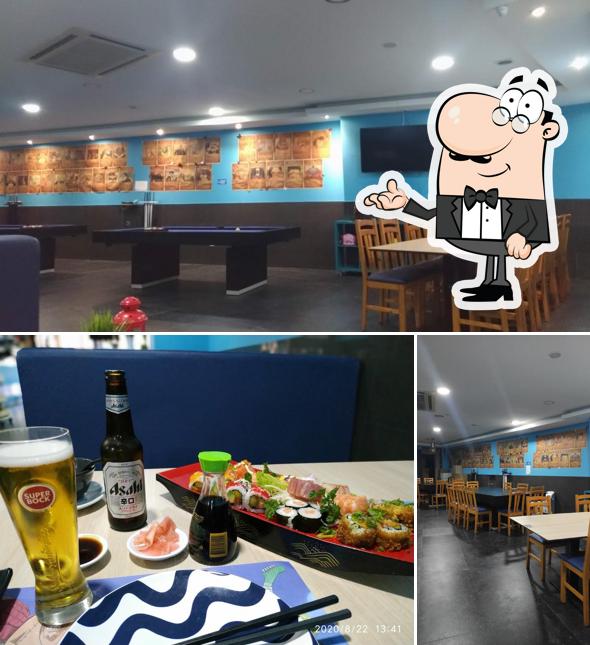 A imagem do Restaurante Japonês - One piece sushi-bar’s interior e cerveja