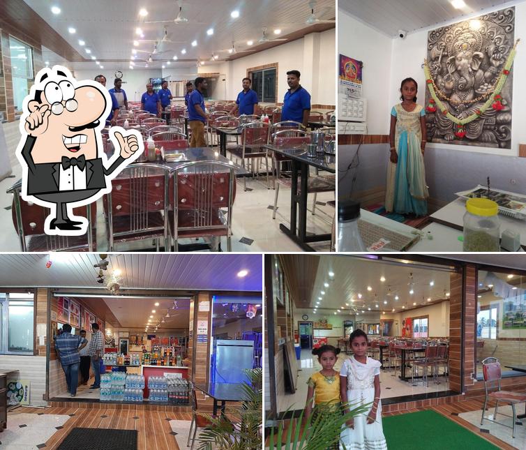 Iniyaas Restaurant