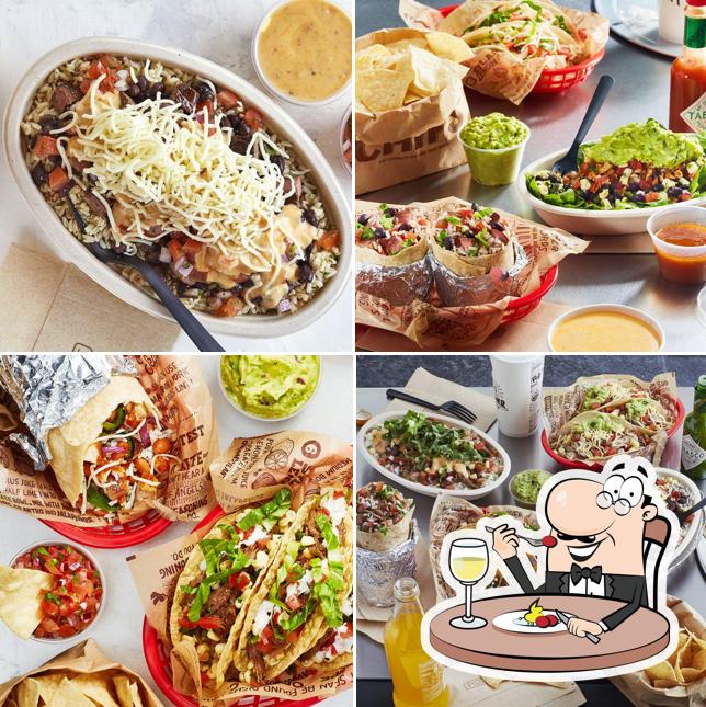 Chipotle Mexican Grill, 22250 Lakeshore Blvd in Euclid - Restaurant ...