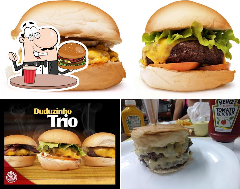 Delicie-se com um hambúrguer no Dudu Burguer