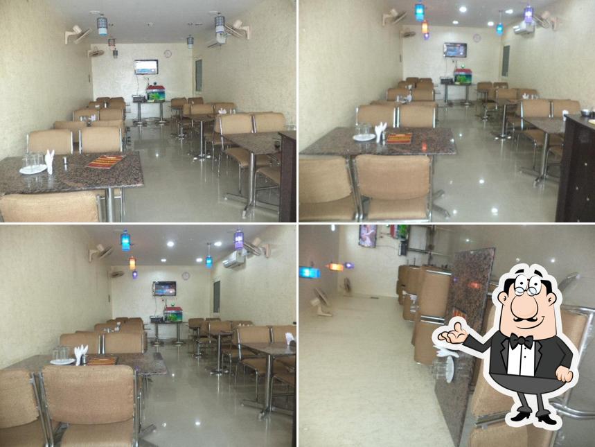 Family's Delight, Zirakpur, 4445