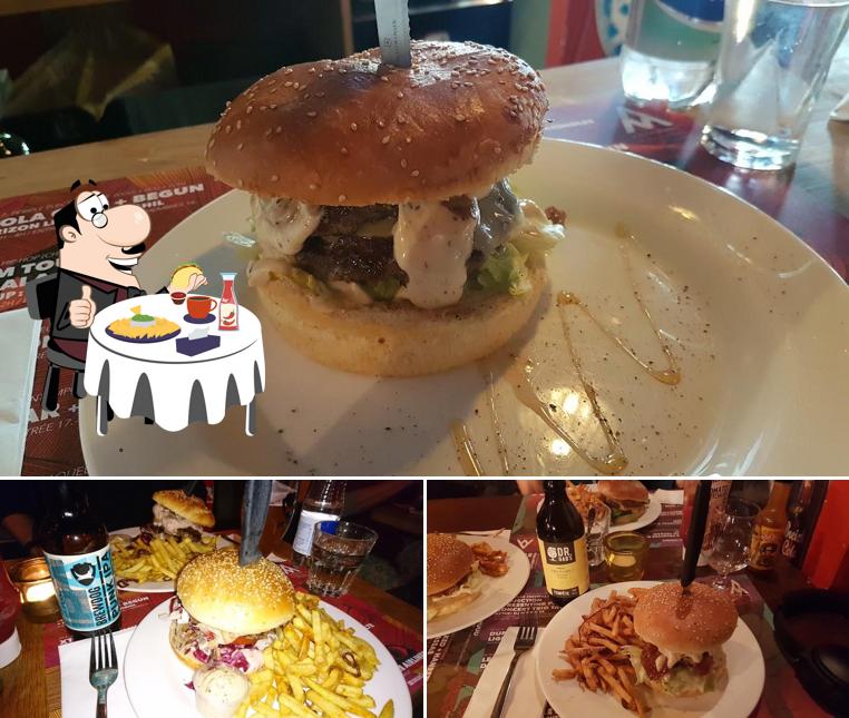 Faites-vous plaisir avec un hamburger à Double R