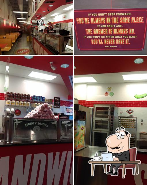 El interior de Jimmy John's