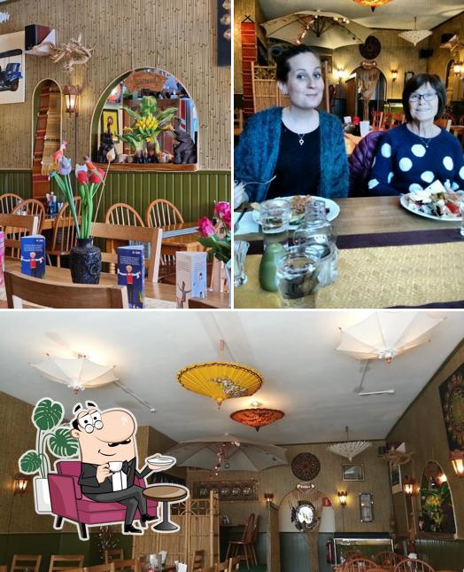 Посмотрите на внутренний интерьер "Kanjanas Thairestaurant & catering"