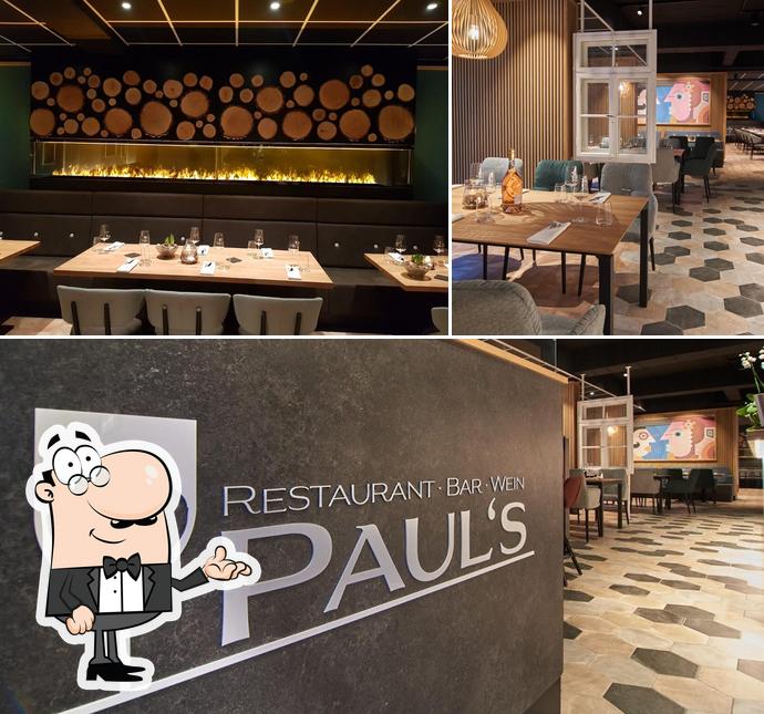 L'intérieur de Paul's Restaurant • Bar • Wein