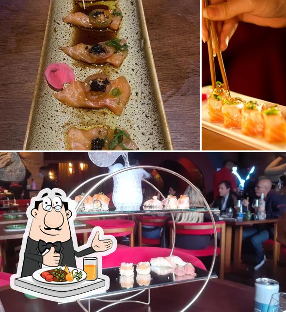 Comida em OUE Sushi Alphaville