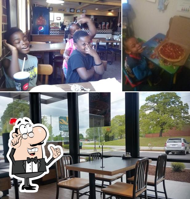 Pizza Hut, 1502 Western Blvd in Tarboro Restaurant menu and reviews