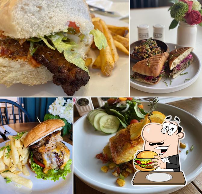 Her Majesty's Kitchen, Forsyth - Restaurant menu, prices and reviews