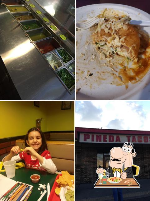 Еда в "Pineda Tacos"