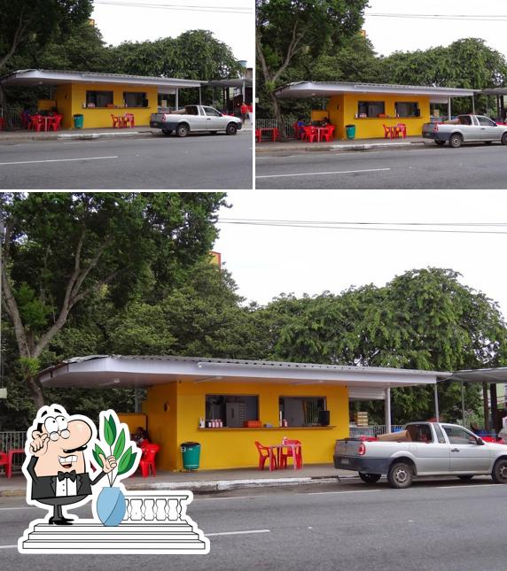 O exterior do Forte Apache Lanches