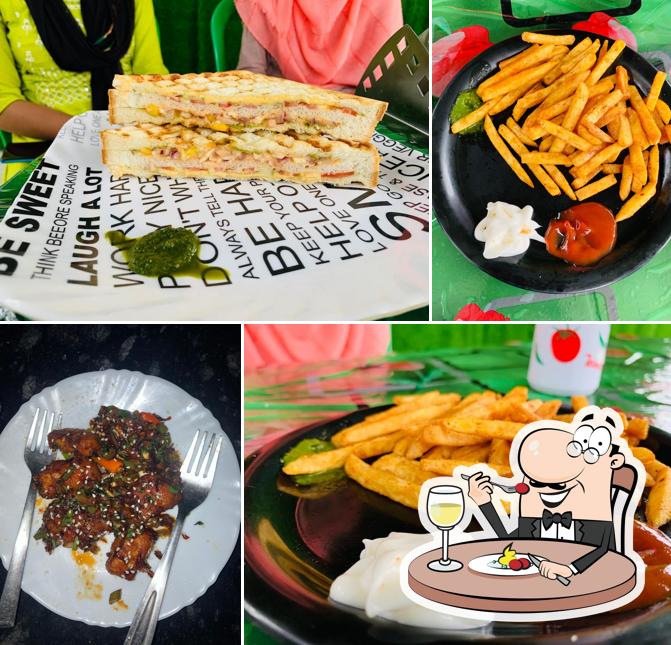 Meals at Club Cafe