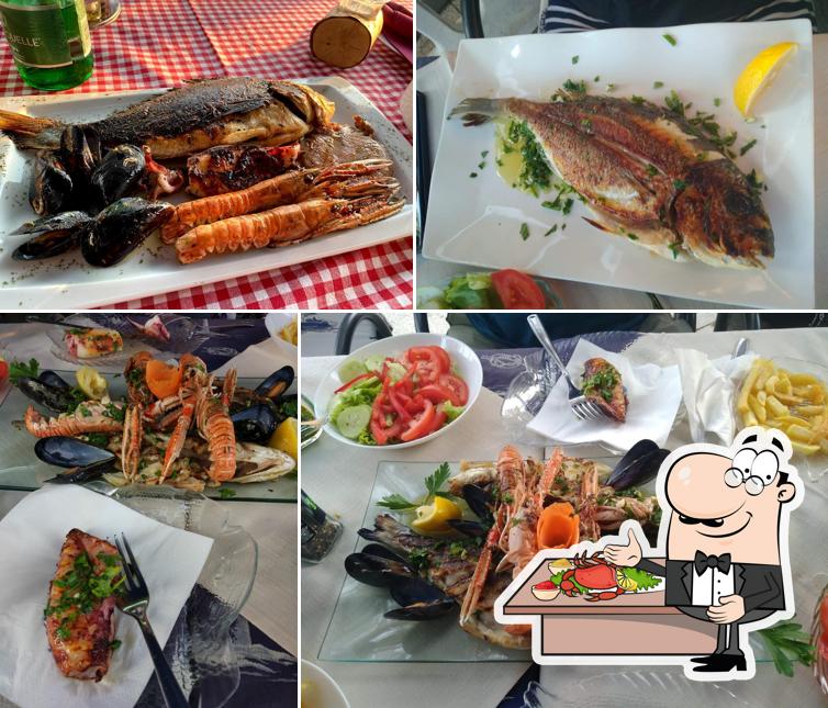 Ordina la cucina di mare a konoba Kanela