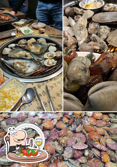 Pide marisco en Jogae Changgo (Shellfish Warehouse)