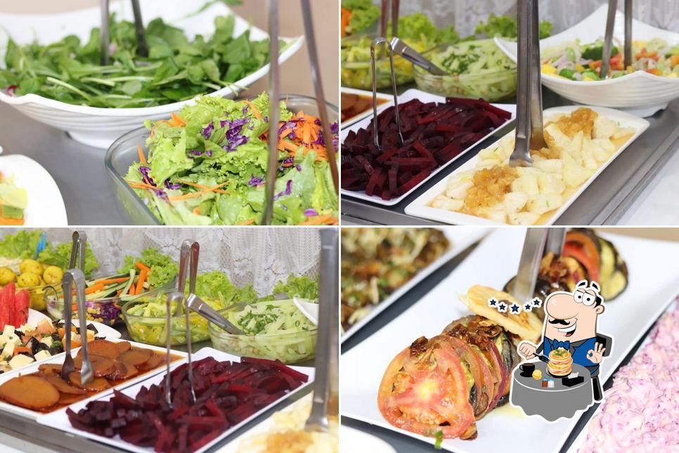 Comida em Restaurante Família Santana