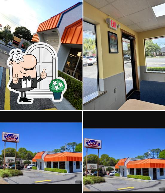 Danny's Fried Chicken, 408 E John Sims Pkwy in Niceville Restaurant