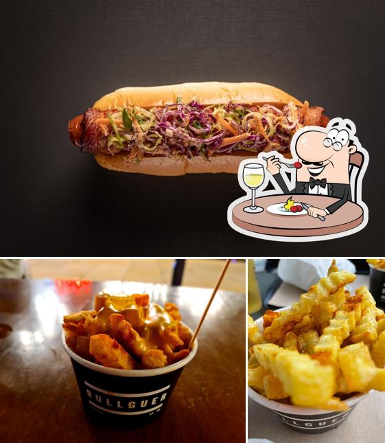 Platos en Hamburgueria Bullguer