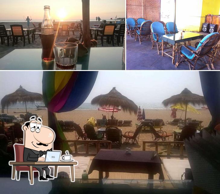 The interior of Om Shanti Beach Stay ( Restaurant & Bar)